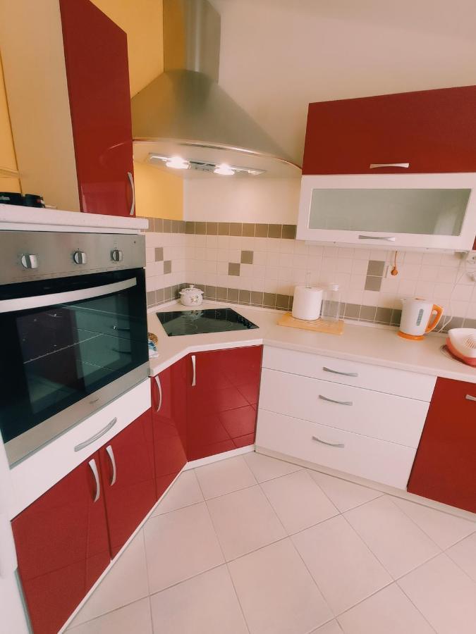 Apartment Silvija Vinišće Eksteriør billede