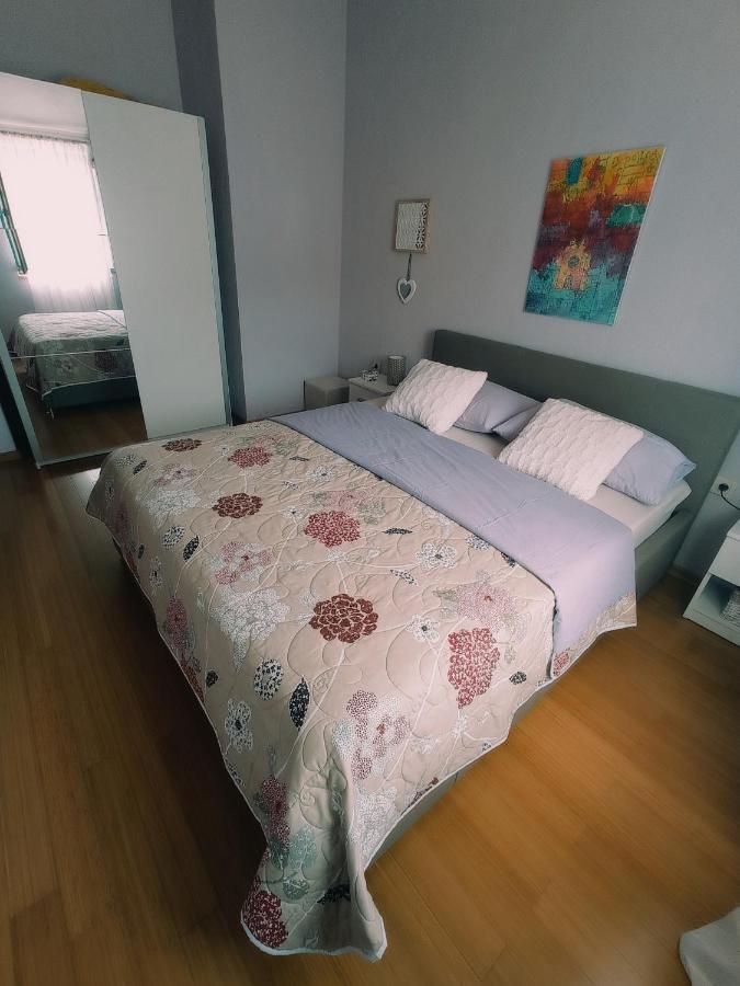 Apartment Silvija Vinišće Eksteriør billede