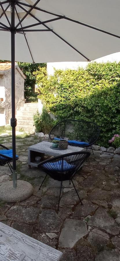 Apartment Silvija Vinišće Eksteriør billede