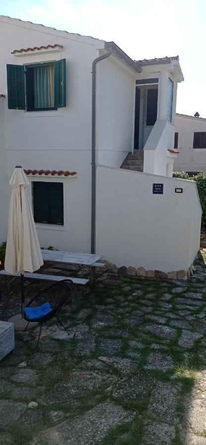 Apartment Silvija Vinišće Eksteriør billede
